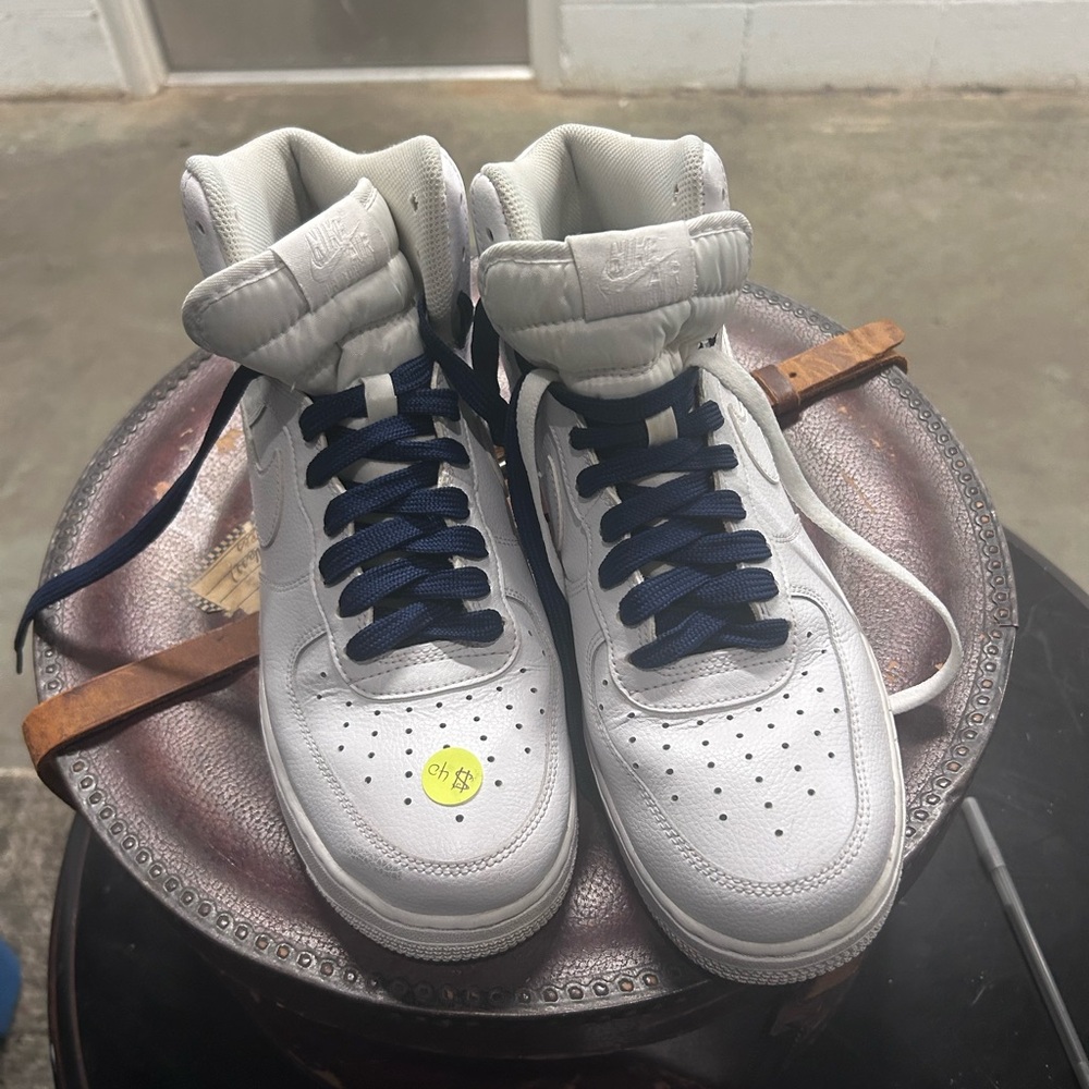 Classic Mens Sneaker White